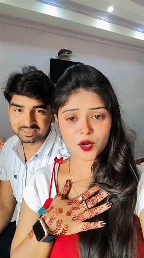 ✨ Nazz 💫👑 on Instagram: "Humse pyar karo jii❤️@nazzjahan786 #viral #trending #follow"