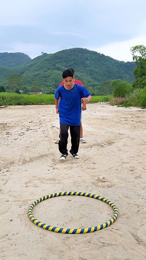 Magic Disappearing Prank 🎩😱 | Fun Fun TV