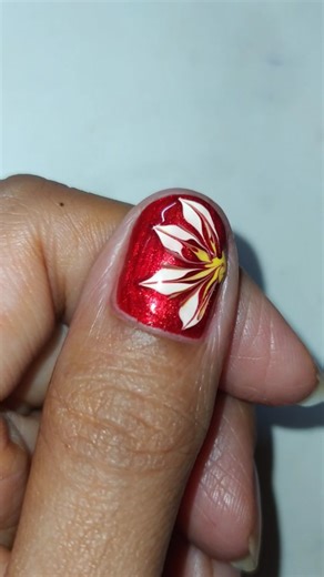 Baraiya Narmada on Instagram: "Simple Flower Nail 💅 Art Designs ||"