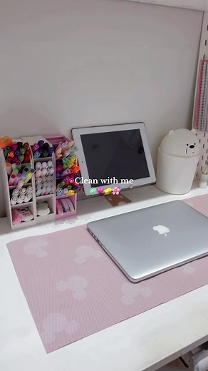 Quick Office Cleaning Routine for a Fresh Space