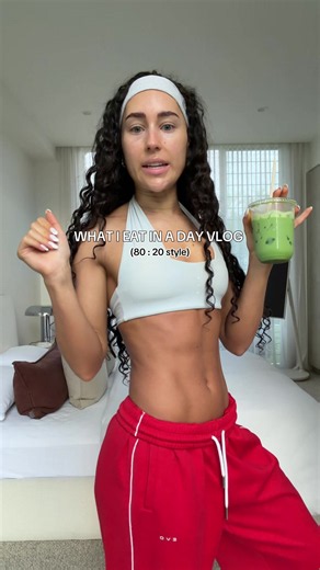 heyyy 😎 this is what I eat in a day eating my fav high protein meals to help me stay lean while still honoring my cravings ✨ yes some of the ingredient list on these things aren’t perfect and that’s ok bc I’m not perfect! Doing your best and staying balanced is what helps you stay consistent ❤️ Full fit is @EVDNCE