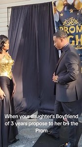 Now that’s what you call a promposal! ❤️ IG: @family_chicken_and_waffles #prom #prom25 #prom2k25 #prom2025 | Slayed Proms