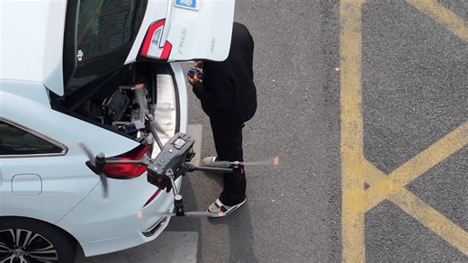 发现空中怪物，有认识的吗，这是什么✈️ 霸气的经纬30T，空中姿态很稳，自带功能强大，依然是行业强者。#行业无人机 #原创视频 #红外热成像 #高科技 #无人