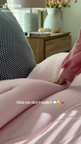 Dreamy Pink Clouds and Aesthetic Vibes