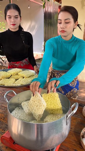 How to cook noodle recipe | Primitive Art