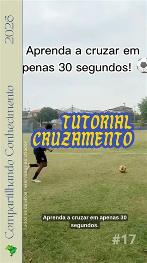 HOW TO CROSS THE BALL PERFECTLY IN FOOTBALL! ⚽🎯 #17 #shorts