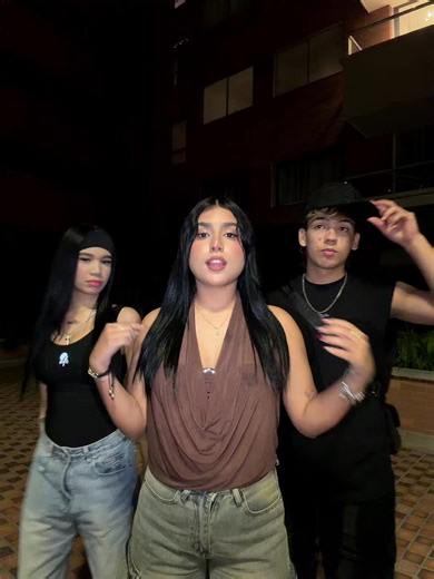 Colaboración Kimberly Loaiza y Jerox