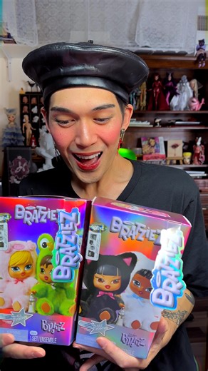 HEXTIAN on Instagram: "@bratz and @dahl_august just did their big ones with these Bratziez! Another obsession I don’t need but absolutely wanted 😍 🥹 I’m so happy I was able to find them and I got my girls! 💕 Now, let’s hunt down Roxie!😈 #bratz #blindbox #bratziez #plushie #bratzbabyz"