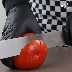 9.4M views · 25K reactions | Fruit cutting art ideas & knife skills | MetDaan Cakes | Facebook