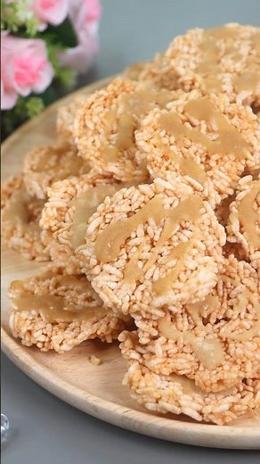 Thai Rice #Crackers with #watermelon Khao Taen #thaisnack #thaistreetfood