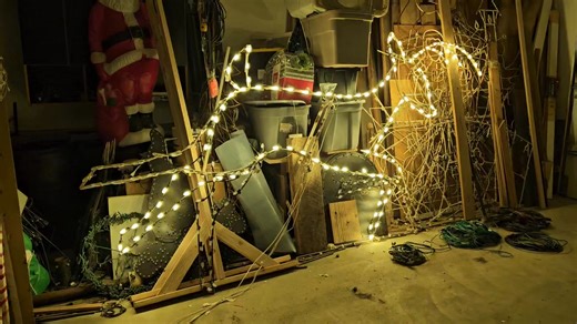 Santas Helpers deliver a miracle, Santa's broken arm will be fixed on Fairground Blvd today. He will also get a friend to pull his Sleigh! | Canfield Christmas Lights LLC