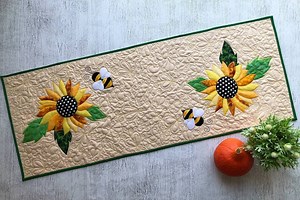 Handmade Quilted Sunflower Table Runner: Autumn Bees Decor, 16x42 Inches - Etsy