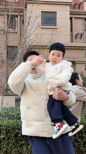 The Wild Dad, The Wayward Mom, and the Free-Spirited Kid: Mastering Life's Curves