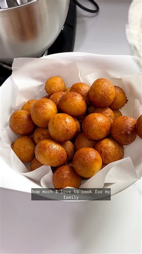 Allie | Fitness & Lifestyle on Instagram: "If you love hot puffs, step to the front lol 😂 Comment “Recipe” if you want the recipe sent to your dm"