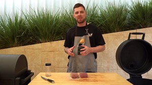 This is how I cook eye fillet steak the American way of BBQ