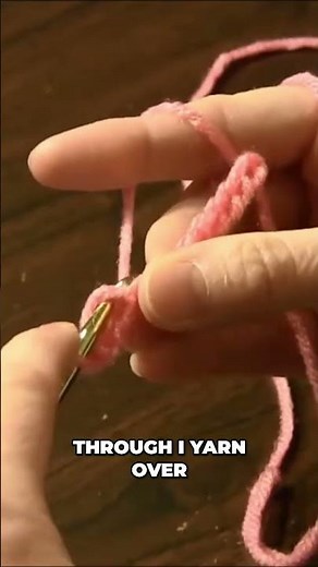 How to Make A Single Crochet - Left Handed Crochet