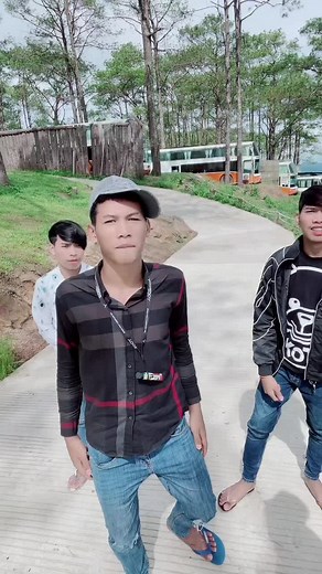#b😂