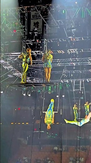 The Flying Caceres – Criss-Cross Trapeze Upside Down Moment | Ringling Bros.