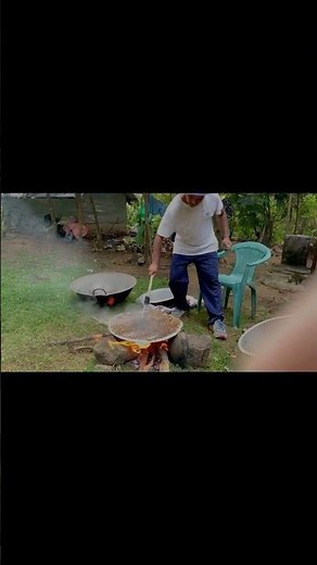 Homemade Rice Husk Frying with Coconut Shell 🔥 | Soil Additive for Home Gardening | Under 1 Min