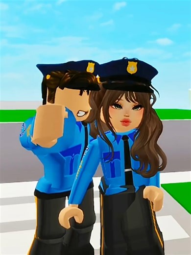 É a polícia 🤣🤣# brookhaven rp roblox # roblox # shorts #