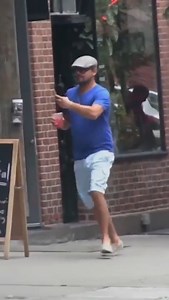 3.6M views · 54K reactions | Happy birthday, Leonardo DiCaprio - rememebring that time he pranked Jonah Hill by acting like a paparazzi 盧藍 | Far Out Cinema | Facebook