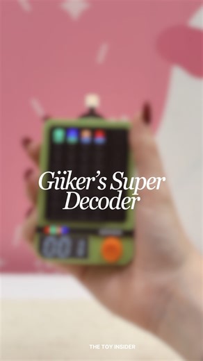 The Toy Insider on Instagram: "Level up your little one’s problem solving skills with Super Decoder from Giiker! 🧐❤️ This screen-free toy offers on-go-fun, and features 600 unique brain puzzles for kids to solve. To shop now, click on the link in bio. @giikerglobal"