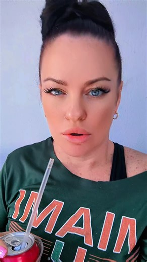 Robin Lynn (@itsme_robinlynn)’s videos with original sound - Dxshaunn2