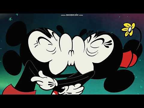 Mickey and Minnie Mouse's 5 minutes of Kissing! ❤️❤️❤️