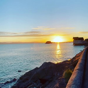 Caption this 😍 | Mumbles Pier