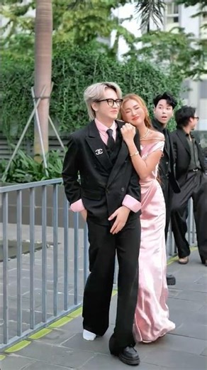 Tried to act cool but… 😂👜 #taihoa #funny #shorts