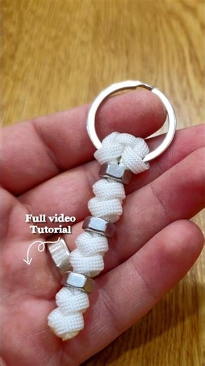 Paracord Keychain / Zipper with a Style #keychain #paracord #diy