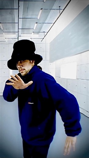 Why Is Everyone Obsessed With This Song ! 😶 #virtualinsanity