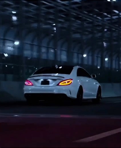 梅赛德斯-奔驰 CLS63 AMG 车评