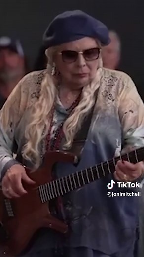 Joni Mitchell Live at Newport Folk Festival 2022: Just Like This Train
