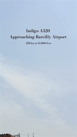 Circling approach for a perfect landing | #dubai #Aviation #Landing #FlightLife
