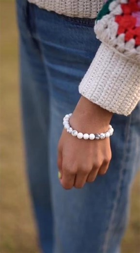 Benifits of Howlite Natural Crystal Bracelets for Stress #crystals #niammatcrystaals