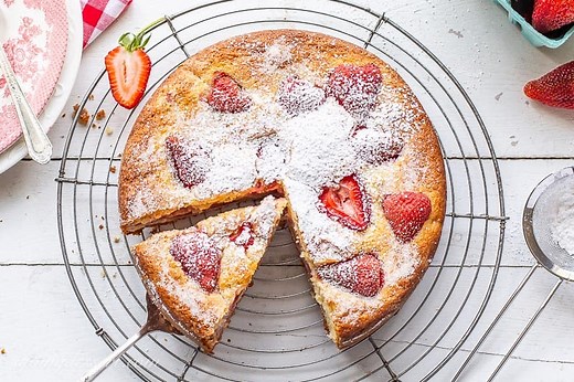 Strawberry Breakfast Cake