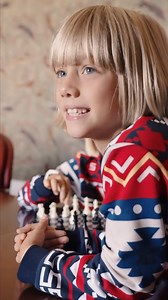 Discover the charming #GUESSKids collection for boys and girls, designed to make winter special events and family gatherings even more delightful. | GUESS