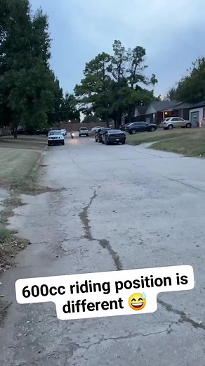 600cc riding position is different 😅 #600cc #kawasaki #motorcycle | Bruce Leeroy