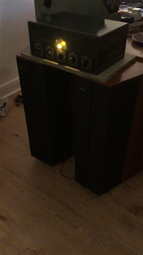 Goodmans dimensions 8 speakers and Wallace Heaten ( Mullard 5-10) amp
