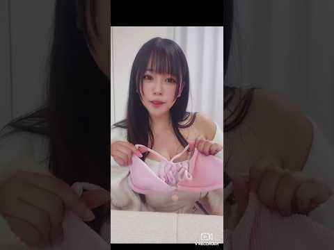 【グラビアアイドル】水着試着で挑発する女【マイクロビキニ】