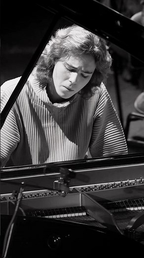 Beethoven 5 is now on my YouTube channel. Check out the whole performance of the "Emperor" concerto!