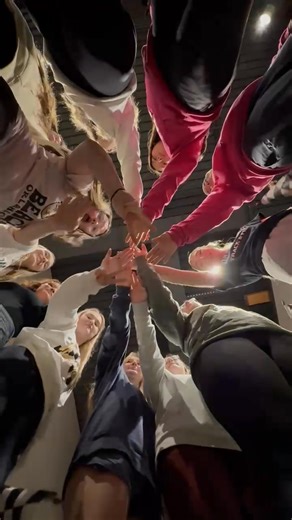 We had our final team event for the season last night! Coach failed at pictures - almost as bad as she failed at the “hi Coach Lock “ game 😂🤦‍♀️ We had a record breaking season, capped off with a wonderful meal/celebration! Thank you to Jen and Jason Bradley/Bradleys Pub for hosting us! Cheers until next year!! | Mitchell Kernels Comp Cheer