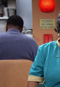 Love Thy Neighbor S01:E39 - The Kiss