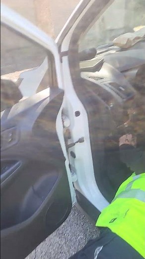 2014-2018 Ford Transit connect sync module apim location