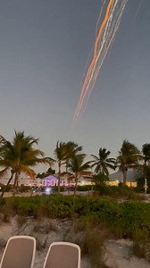 Video of SpaceX - Starship 7 breaking up over Turks and Caicos tonight👀 SpaceX lost contact with Ship around 8.5 minutes into flight, apparently after the vehicle suffered some kind of anomaly. | The Steve Gruber Show