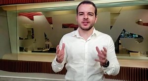 6K views · 142 reactions | A #GloboNews transmite o réveillon nas diferentes regiões do Brasil a partir das 23h30 desta quinta-feira (31). Pouco antes da meia-noite, imagens ao vivo do Cristo Redentor, no Rio de Janeiro, vão mostrar projeções em homenagem aos profissionais de saúde. | GloboNews | Facebook