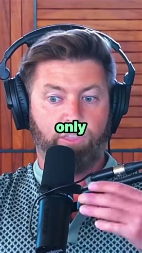 100 Polar Bears VS 1 Human 🤯