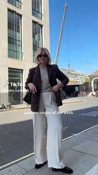 Stylish Autumn Outfits for Every Day of the Week