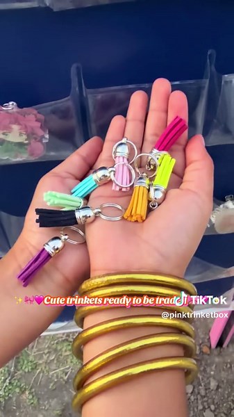 🎀 My trinket box is ready! 🎀Who’s excited to trade a cute trinket with me? ✨ The location is super safe, with cameras and recordings always on for extra peace of mind. DM me for the address, and if you need help, just message me! Can’t wait to see what’s next in my trinket box! 💖